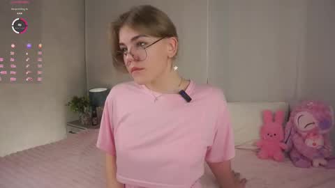 AnishaVivo online show from March 18, 1:16 pm