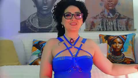 anissia teaser online show from May 16, 10:36 am