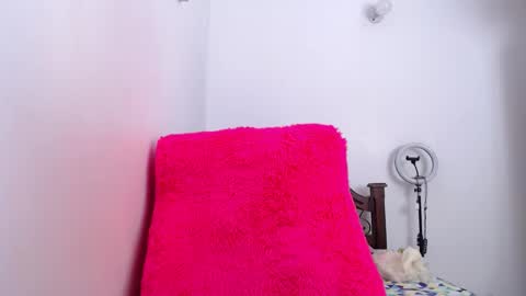 ana independent model online show from February 10, 8:09 am