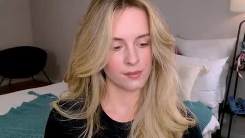 Anita online show from November 18, 2:51 pm