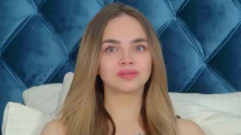 AnitaVenture online show from November 5, 4:40 am