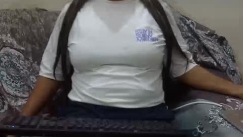 Snapshot of anjali_dogra786 chatting on September 16, 6:27 pm anjali_dogra786 online show from September 16, 6:27 pm