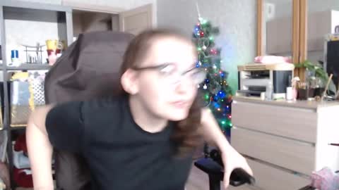 Snapshot of ankey_rayah chatting on January 4, 6:19 am Nameless online show from January 4, 6:19 am