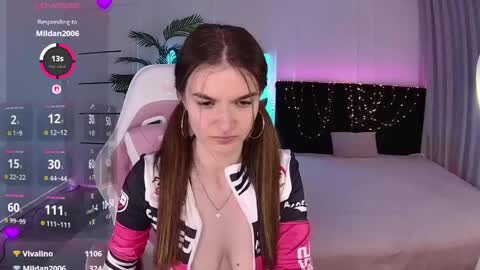 ann_woood online show from May 23, 7:34 pm