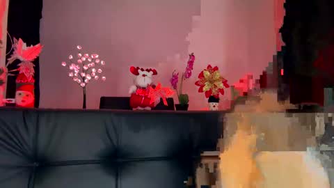 Snapshot of annaa__ chatting on December 11, 11:00 pm annaa__ online show from December 11, 11:00 pm