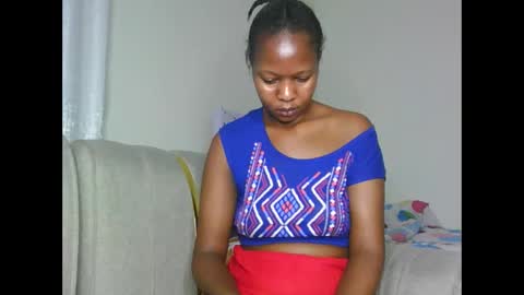 Snapshot of annabelle_doll8 chatting on September 14, 12:14 pm Bell online show from September 14, 12:14 pm