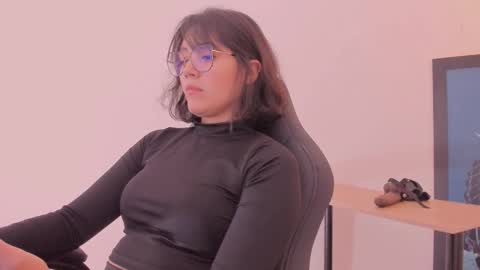 Annara Lein online show from November 8, 5:12 am