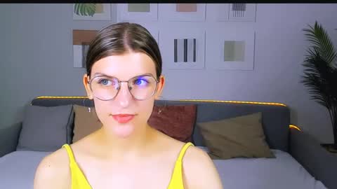 Im Anna online show from June 1, 8:27 am