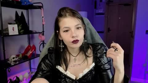 Anna online show from November 6, 6:47 pm