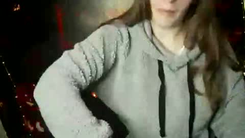 Snapshot of annbelll chatting on October 15, 12:08 pm Bella online show from October 15, 12:08 pm