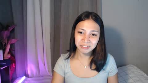 anne_chanelx online show from March 27, 1:56 pm