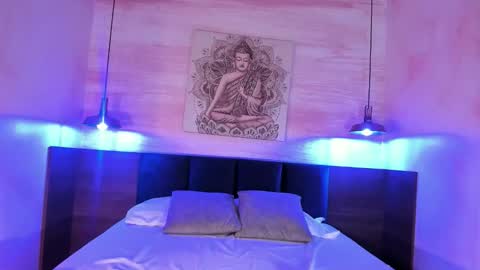 Anne online show from December 20, 3:32 am