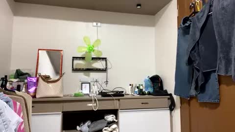 annhottiespicy online show from October 19, 3:36 pm