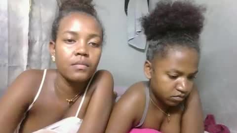 annick98 online show from March 4, 7:42 pm