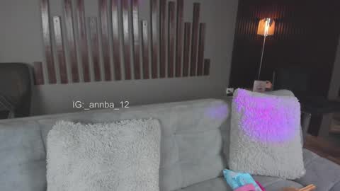 Snapshot of annie_barozzi chatting on September 28, 2:33 pm annie_barozzi online show from September 28, 2:33 pm