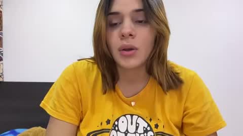Anniecattie online show from June 25, 12:21 am