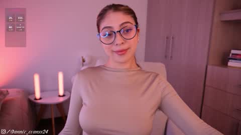 Annie Evans online show from November 2, 9:18 pm