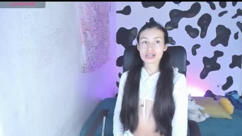 Annie  online show from December 16, 9:20 pm