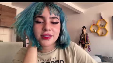 JEANNE no olvides seguirme dont forget follow me  uu online show from January 29, 9:28 pm