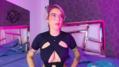 Annie  online show from November 3, 11:03 am