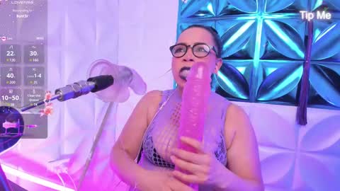 annie online show from February 22, 3:23 am