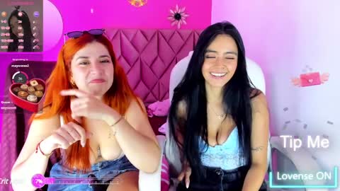 Snapshot of annieboobs_ chatting on February 28, 9:23 pm annieboobs_ online show from February 28, 9:23 pm