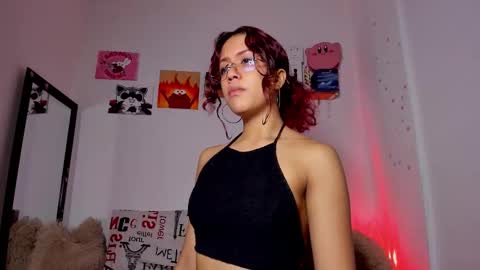 Annie cottan  online show from February 13, 10:55 pm