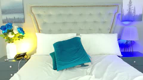 Annie Leigt online show from February 22, 12:28 pm