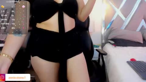 ANNIE  online show from November 11, 11:51 am