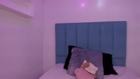 Snapshot of anniie_evans1 chatting on October 6, 2:23 pm Annie Evans online show from October 6, 2:23 pm