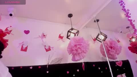 Annie Evans  online show from February 28, 7:52 am