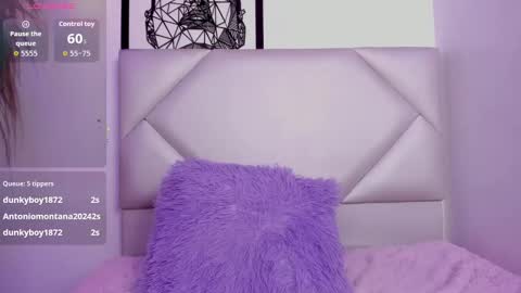 Snapshot of anniie_evans1 chatting on October 11, 5:04 pm Annie Evans online show from October 11, 5:04 pm