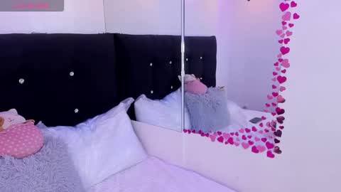 Annie Evans  online show from March 16, 5:06 pm