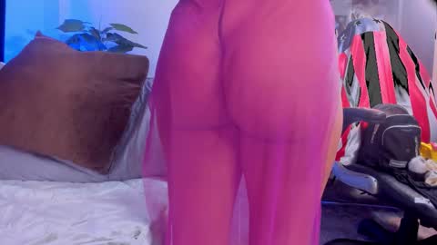 Snapshot of annita_01 chatting on September 9, 7:02 pm Annita online show from September 9, 7:02 pm