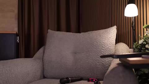 annittastar online show from October 31, 3:08 am