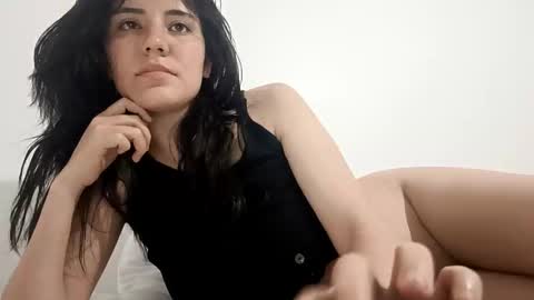 Snapshot of annrousse chatting on September 21, 2:21 am annrousse online show from September 21, 2:21 am