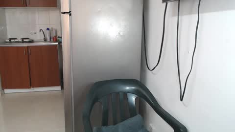 Snapshot of anntonella_squirt chatting on September 17, 3:32 pm anntonella_squirt online show from September 17, 3:32 pm