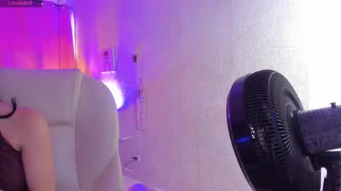 Anny bridge online show from October 31, 1:59 pm