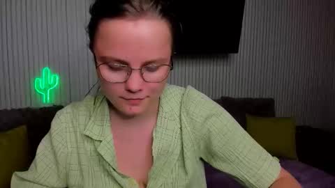 anny_love_you online show from November 10, 10:27 pm