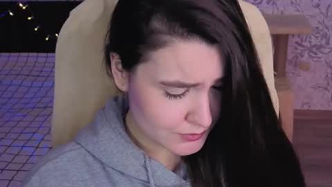 Annie online show from February 21, 6:47 am