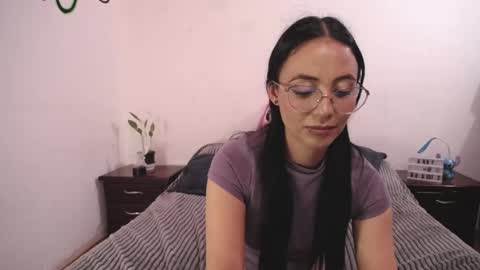 Snapshot of annyroberts_89 chatting on March 3, 11:34 pm Anny online show from March 3, 11:34 pm