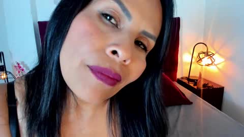 Snapshot of anthonelaa__ chatting on September 29, 8:25 pm Anthonelaa online show from September 29, 8:25 pm