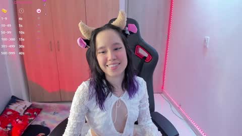 Snapshot of anto_sweet18 chatting on December 27, 8:39 pm My birthday is on december 2nd surprise me with a gift from my amazonlist online show from December 27, 8:39 pm