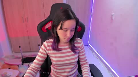 Snapshot of anto_sweet18 chatting on January 19, 7:26 pm My birthday is on december 2nd surprise me with a gift from my amazonlist online show from January 19, 7:26 pm