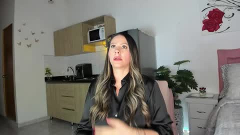 Anto online show from February 6, 10:02 pm