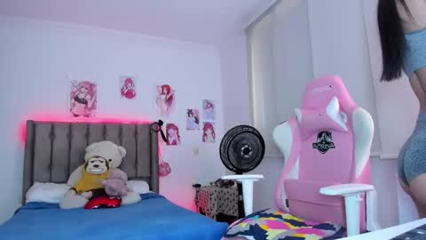 Antonella online show from December 17, 8:32 pm