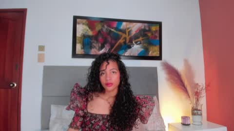 AntonellaHall  online show from February 3, 11:42 am