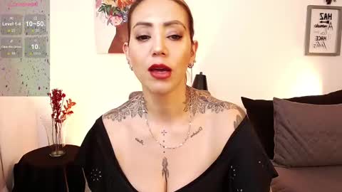 Snapshot of antoniavillamizar chatting on March 7, 10:24 am Anto online show from March 7, 10:24 am