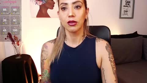 Snapshot of antoniavillamizar chatting on February 16, 10:10 am Anto online show from February 16, 10:10 am