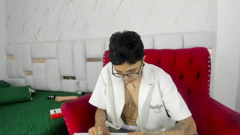 antony_d_ossa online show from May 9, 9:17 pm